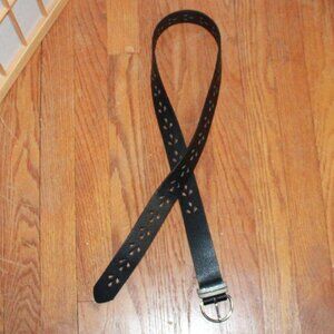 Unknown Brand Cutout Accent Belt